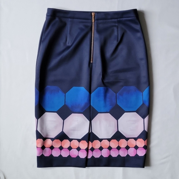 Woman's Ted Baker printed blue midi skirt - Picture 2 of 5